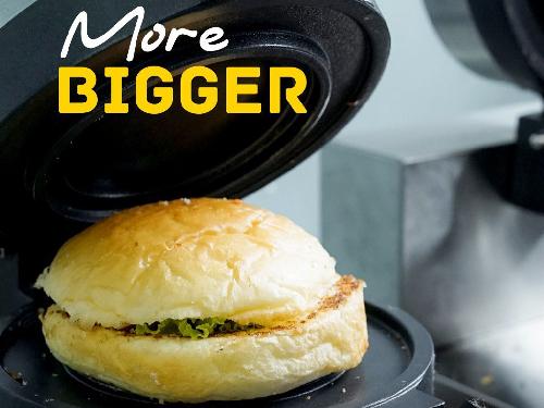 Experience Local Burger Uniqueness in the Heart of Cilacap